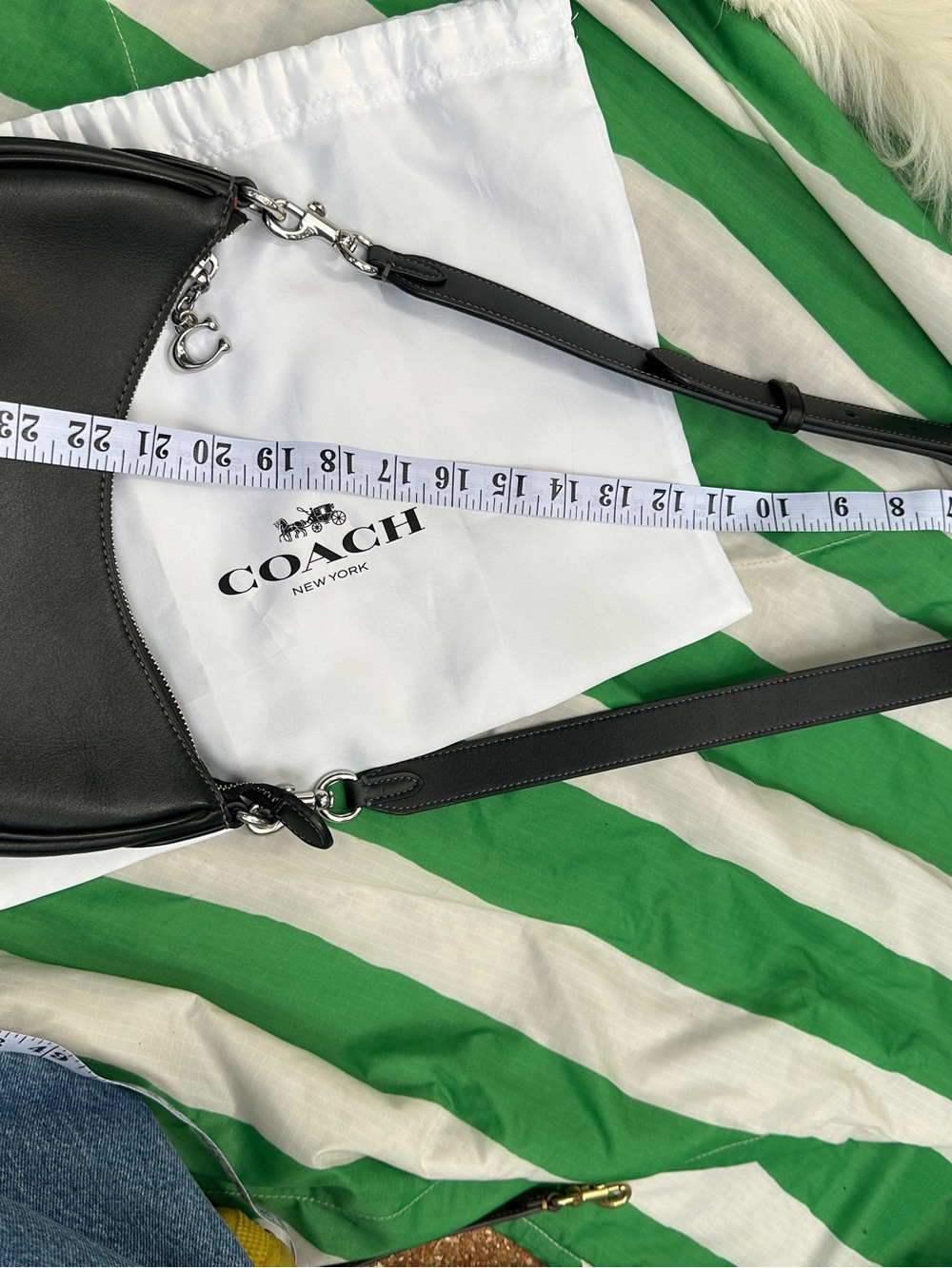 COACH Mira glovetanned leather - Picture 8 of 9